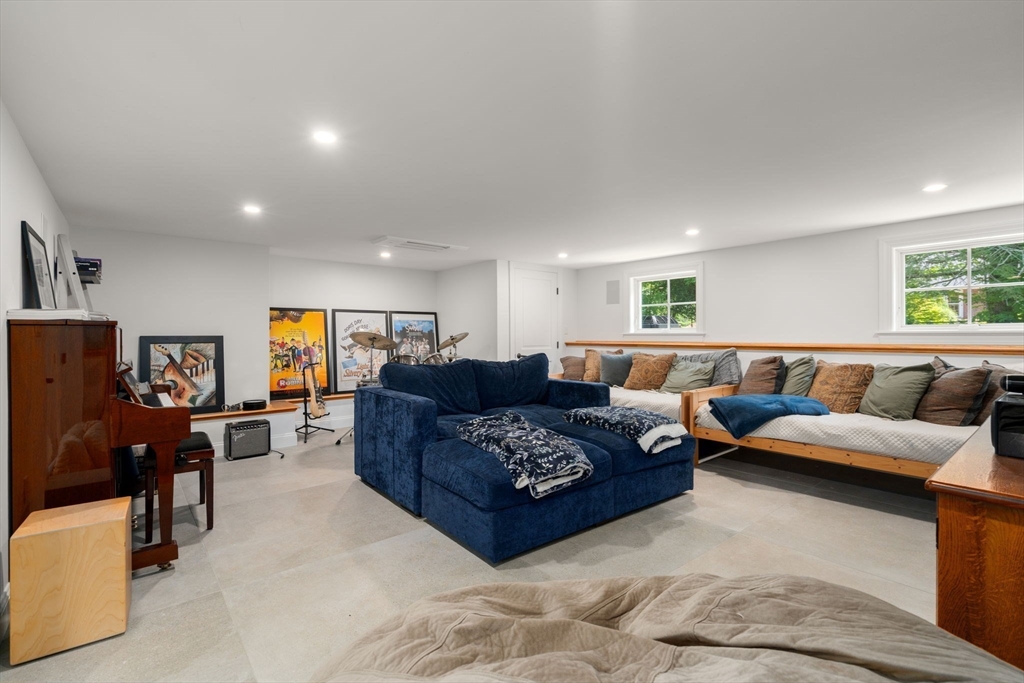54 Meadowbrook Road Westwood, MA 02090 - Photo 32 of 40 Gallery Image 32