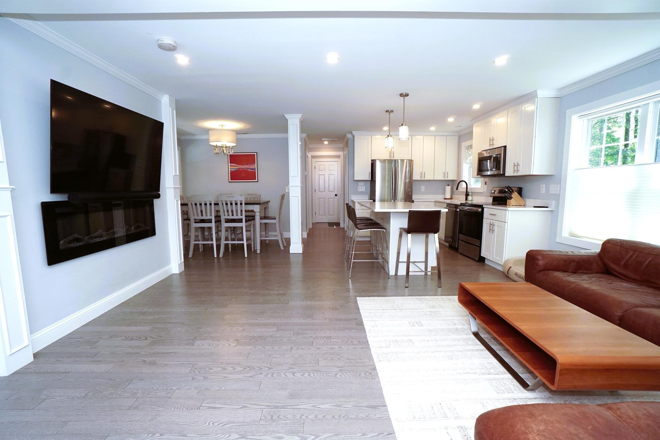 12 Grove Street Windham, NH 03087 - Photo 11 of 47