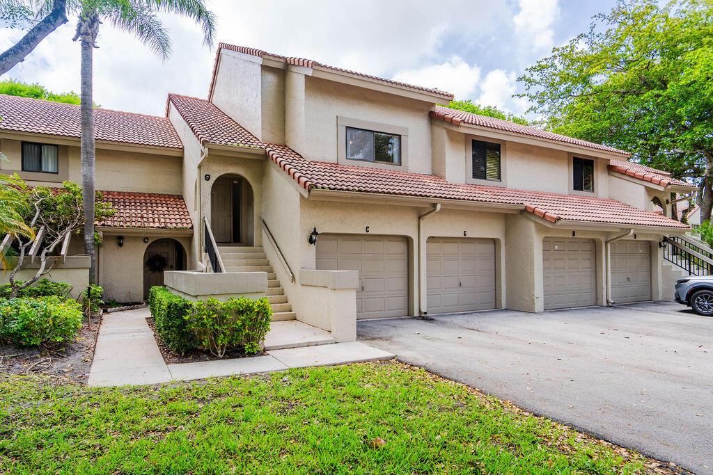 5710 Coach House Circle, Unit G Boca Raton, FL 33486 - Photo 1 of 24 DSC08386
