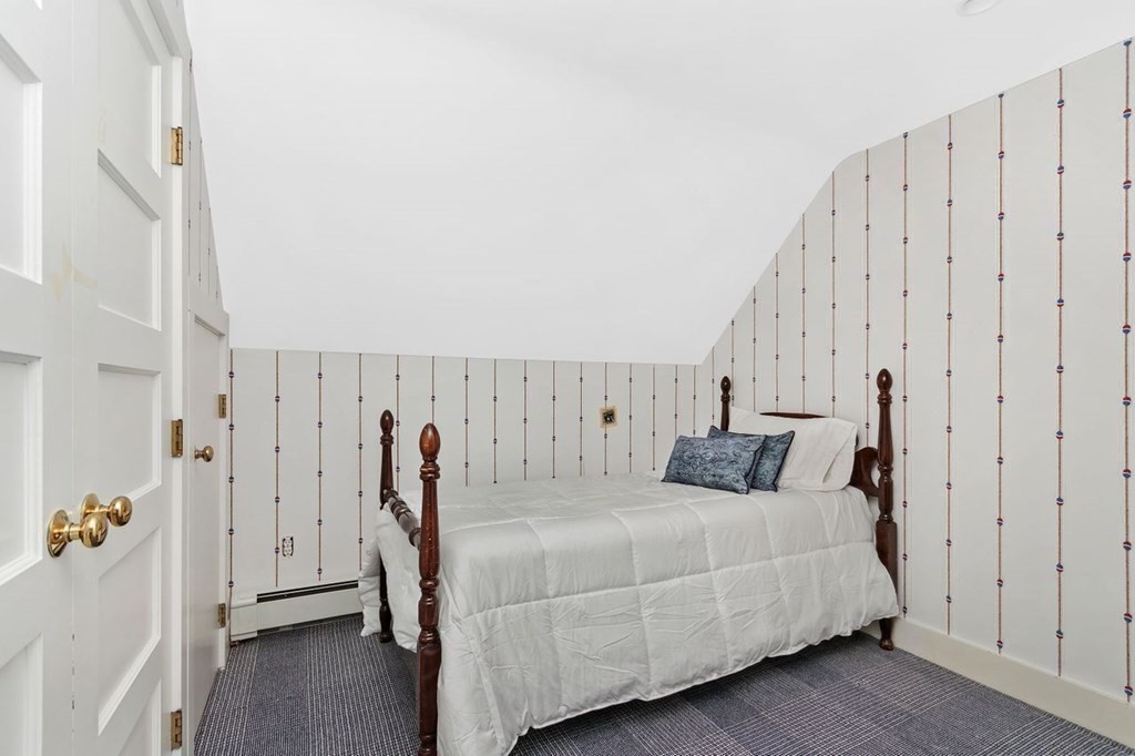 17 Old England Road Newton, MA 02467 - Photo 28 of 32 Gallery Image 28