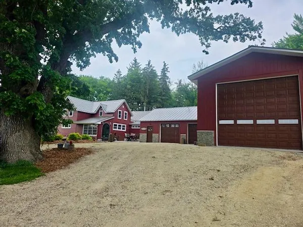 $965,000 | 40580 Bow Trail, Nerstrand, MN 55053