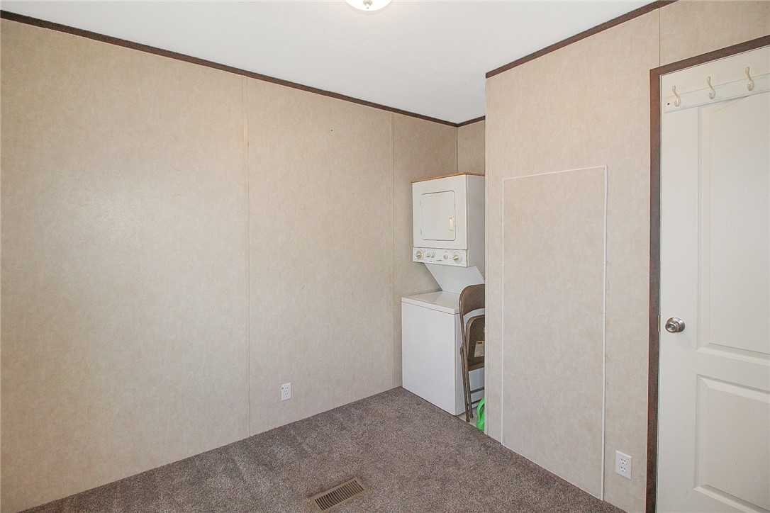 643 Forest Park Middletown, RI 02842 - Photo 9 of 10 Bedroom with full laundry