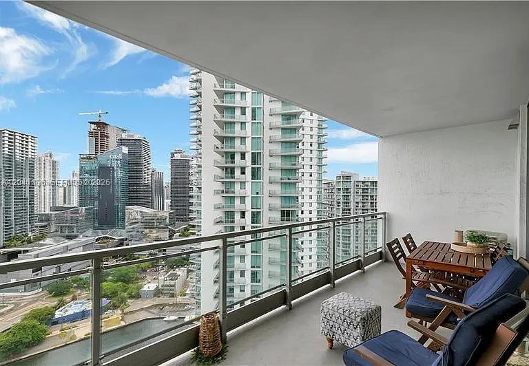 90 Southwest 3rd Street, Unit 3211 Miami, FL 33130 - Photo 26 of 27
