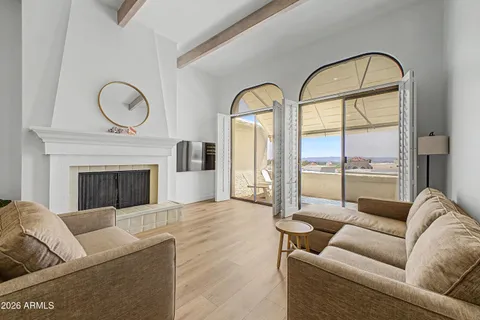 $1,175,000 | 3800 East Lincoln Drive, Unit 45, Phoenix, AZ 85018
