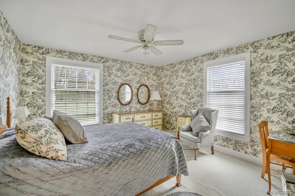 4304 Lapeer Road Burton, MI 48509 - Photo 19 of 49 Gallery Image 19