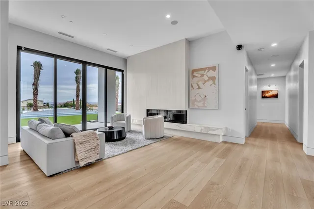 $4,999,999 | 500 Trenier Drive, Henderson, NV 89002