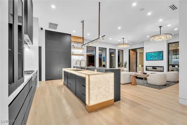 $4,999,999 | 500 Trenier Drive, Henderson, NV 89002