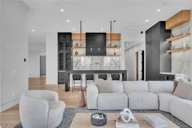 $4,999,999 | 500 Trenier Drive, Henderson, NV 89002