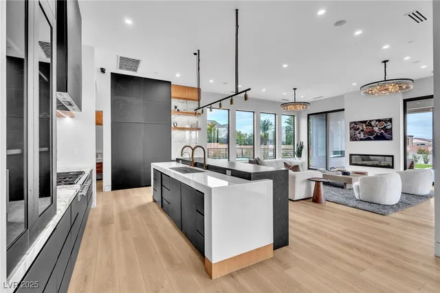 $4,999,999 | 500 Trenier Drive, Henderson, NV 89002