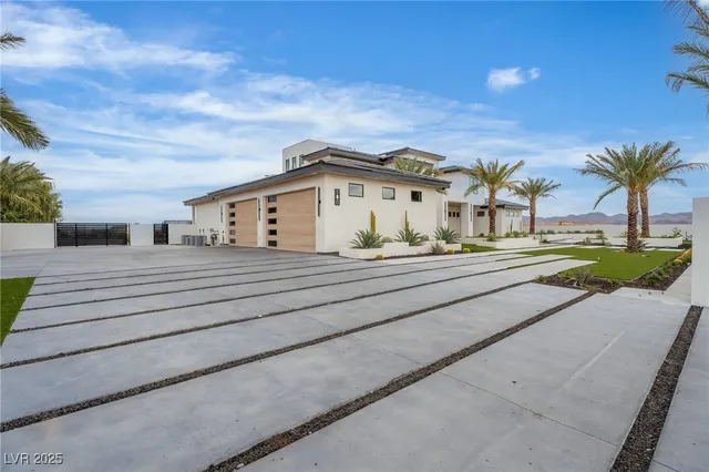 $4,999,999 | 500 Trenier Drive, Henderson, NV 89002