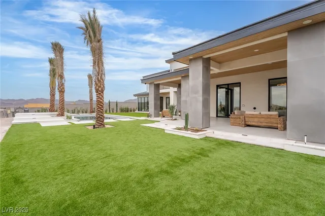 $4,999,999 | 500 Trenier Drive, Henderson, NV 89002