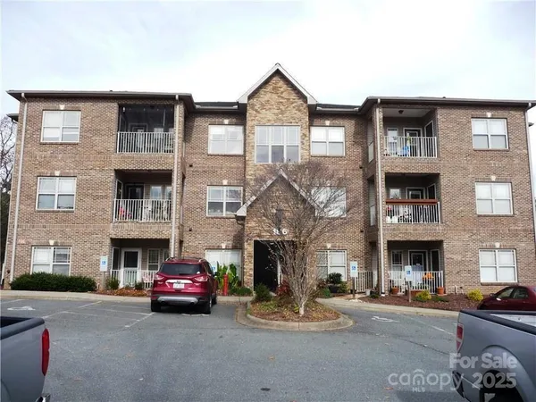 $389,000 | 186 Cecil Miller Road, Unit 202, Boone, NC 28607