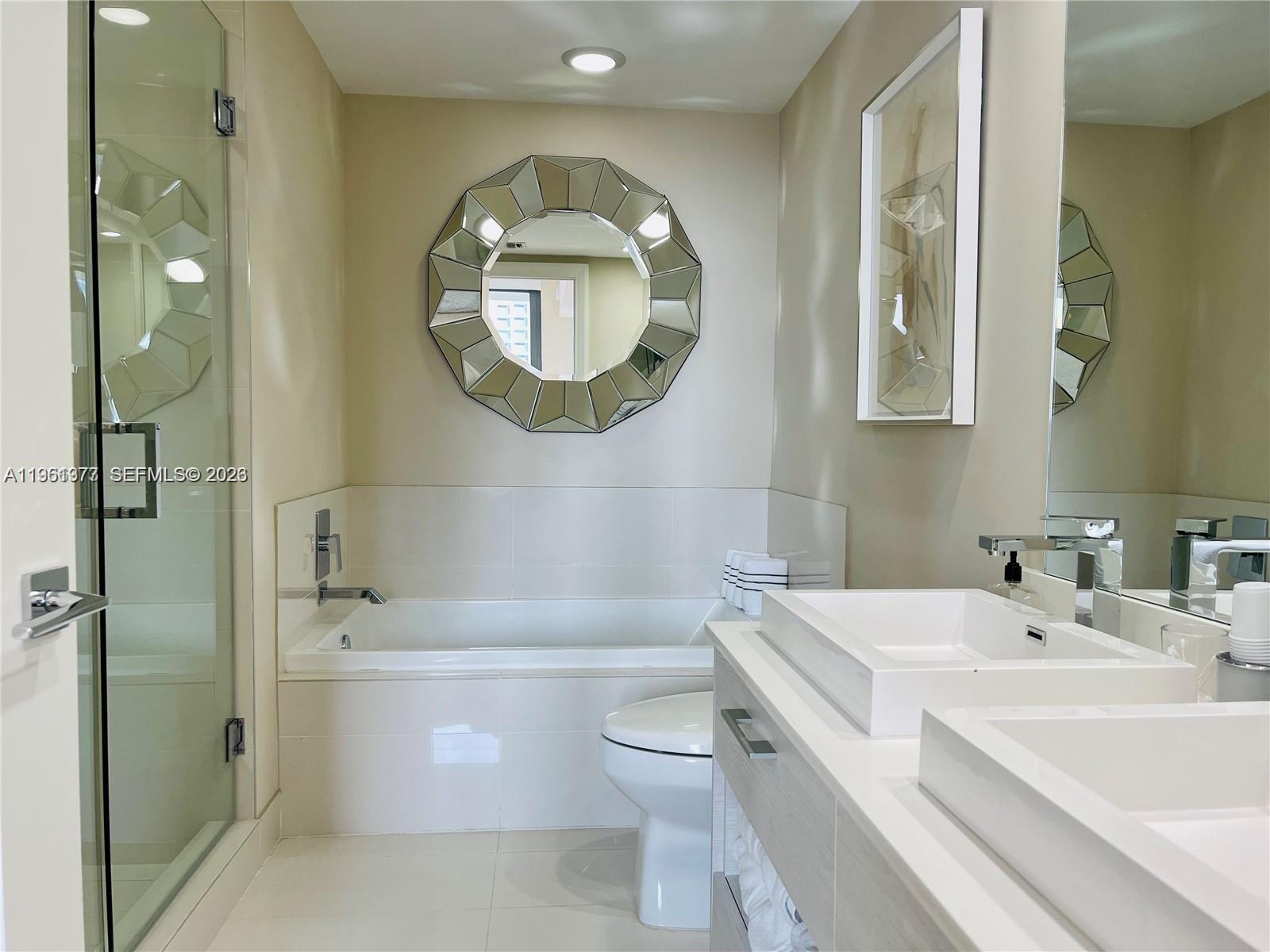 45 Southwest 9th Street, Unit 2003 Miami, FL 33130 - Photo 10 of 26