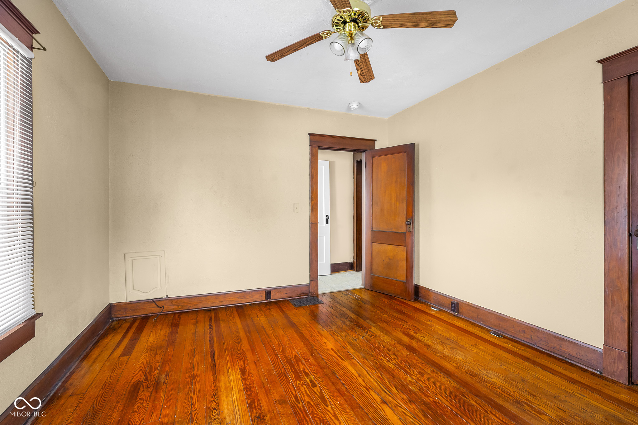 1010 16th Street Columbus, IN 47201 - Photo 25 of 39