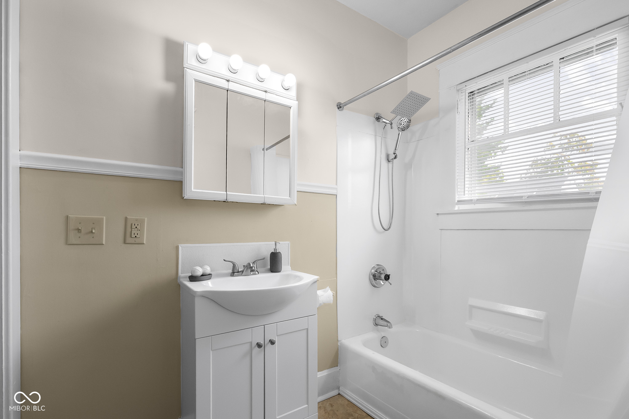 1010 16th Street Columbus, IN 47201 - Photo 28 of 39