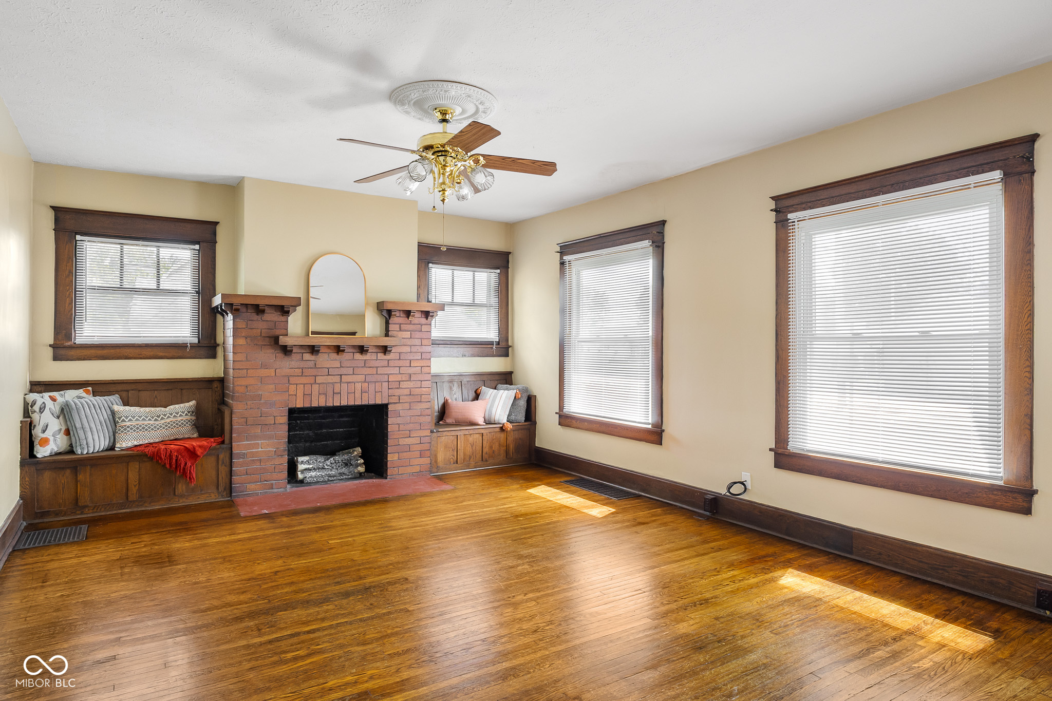 1010 16th Street Columbus, IN 47201 - Photo 8 of 39