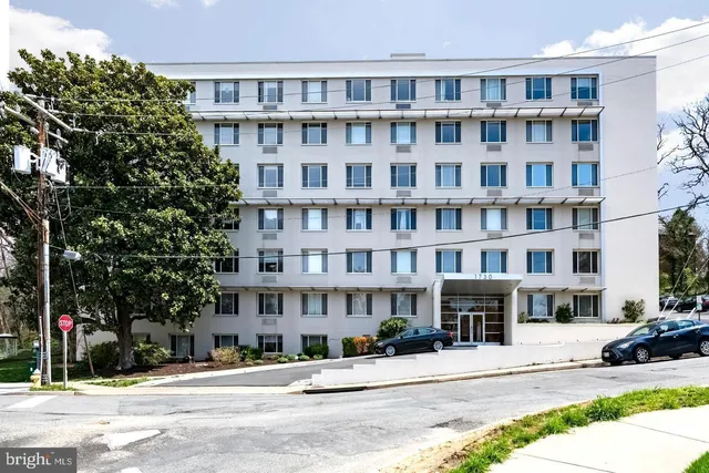 $2,100 | 1730 Arlington Boulevard, Unit 406, Arlington, VA 22209