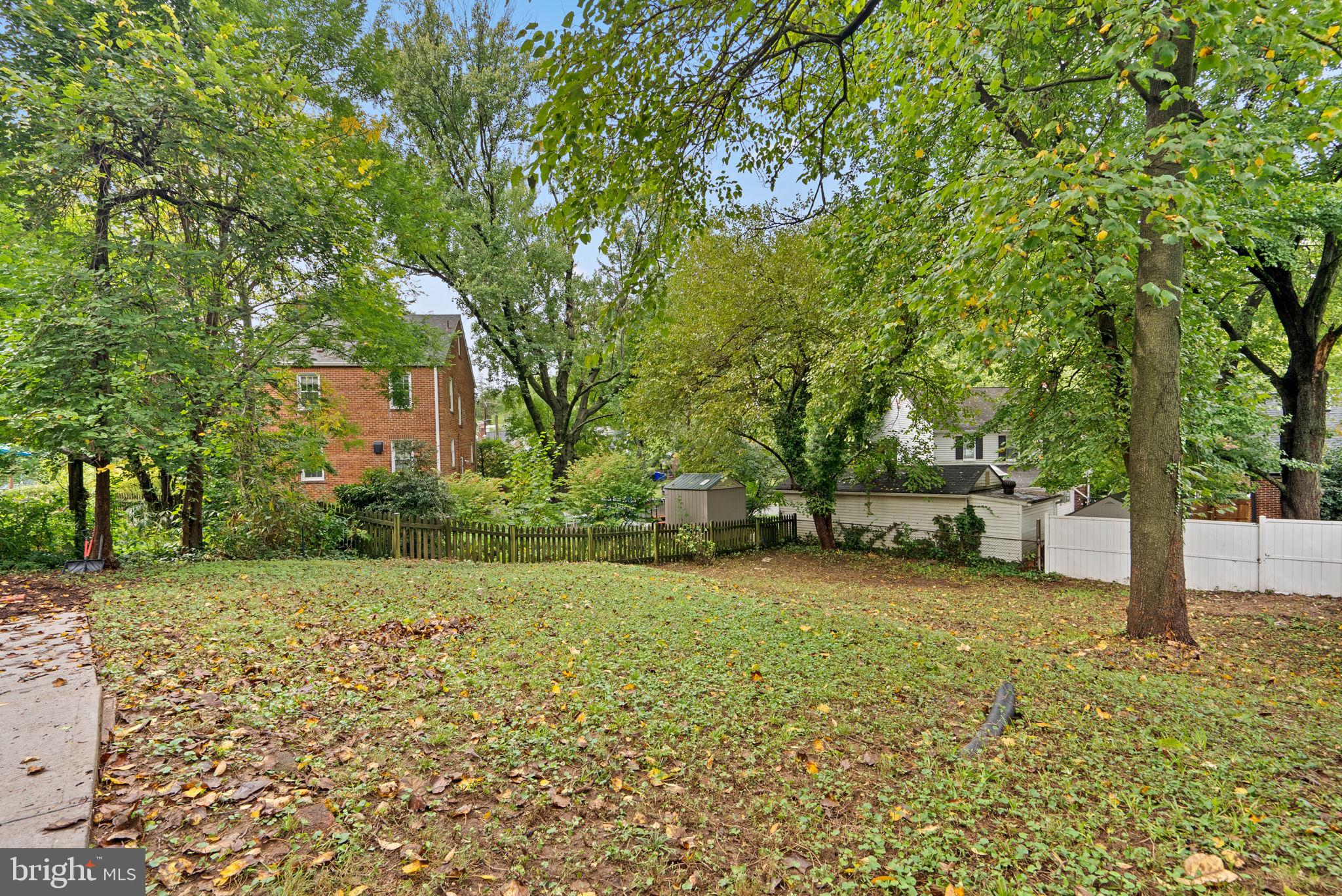 1917 Locust Grove Road Silver Spring, MD 20910 - Photo 40 of 42