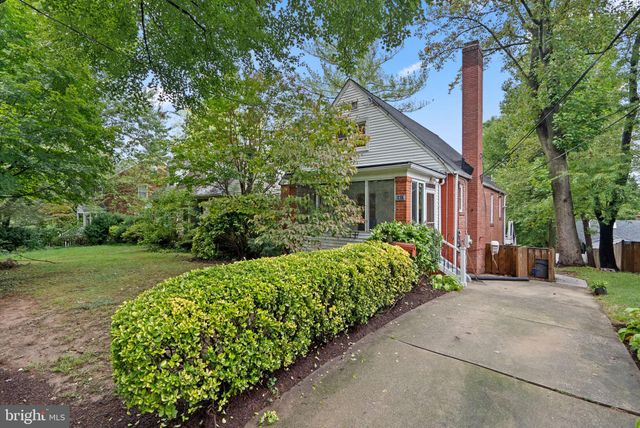 $675,000 | 1917 Locust Grove Road, Silver Spring, MD 20910