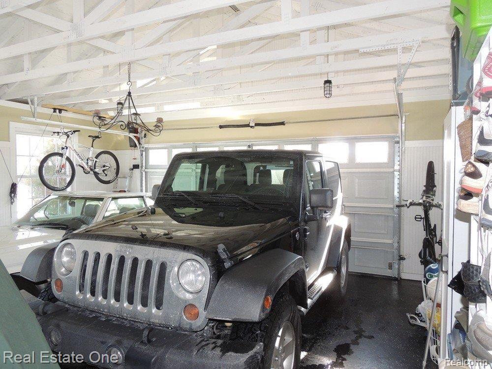 5188 Aintree Road Rochester, MI 48306 - Photo 21 of 25 GARAGE Interior