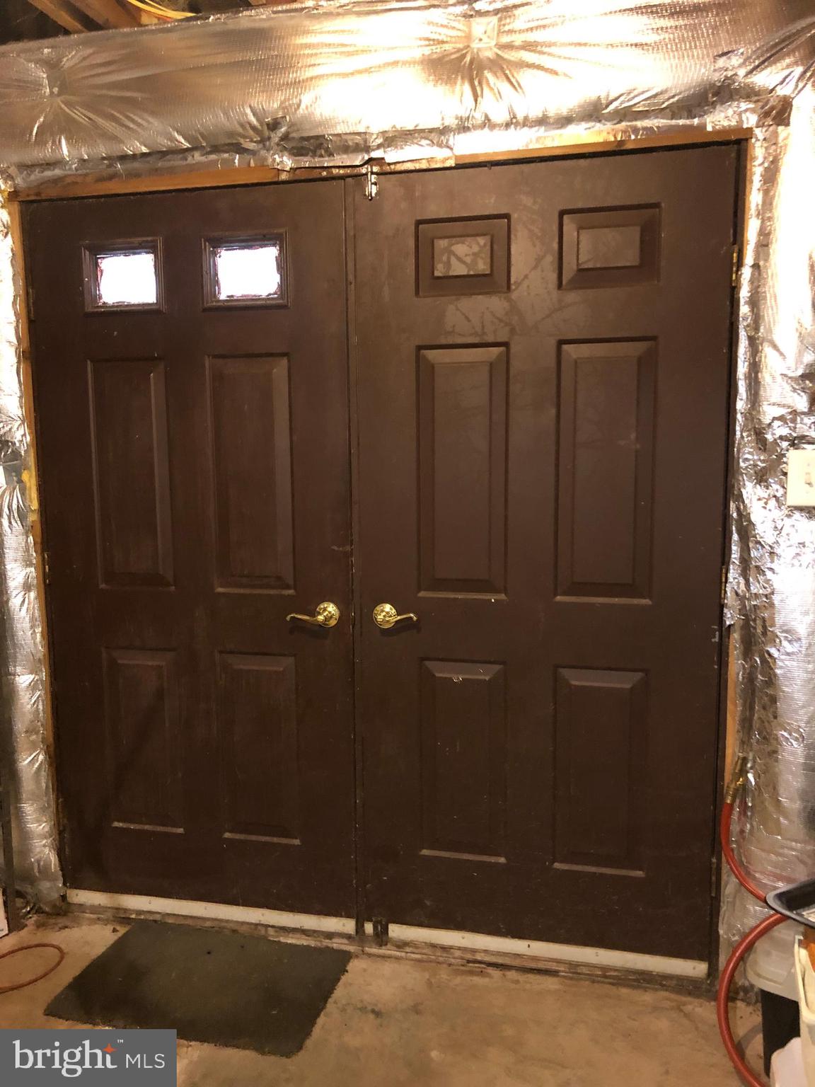 12550 Shoemaker Road Taneytown, MD 21787 - Photo 34 of 40 a view of a elevator