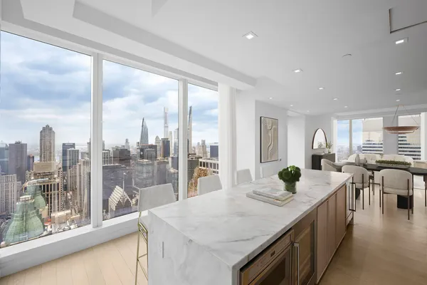 $6,895,000 | 138 East 50th Street, Unit 63 | Midtown East