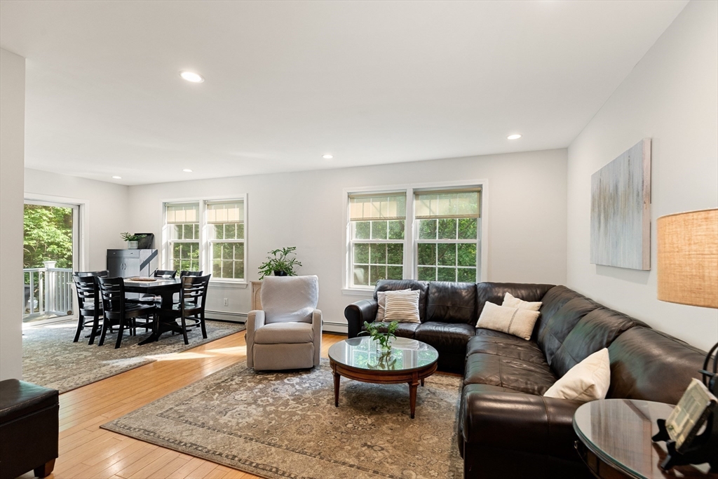 4 Circle Street Middleton, MA 01949 - Photo 4 of 30
