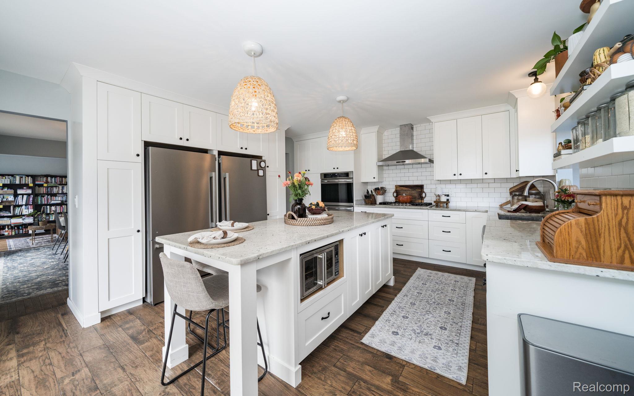 2509 Munster Road Rochester, MI 48309 - Photo 11 of 44 15-web-or-mls-2509 Munster Rd-15.jpg