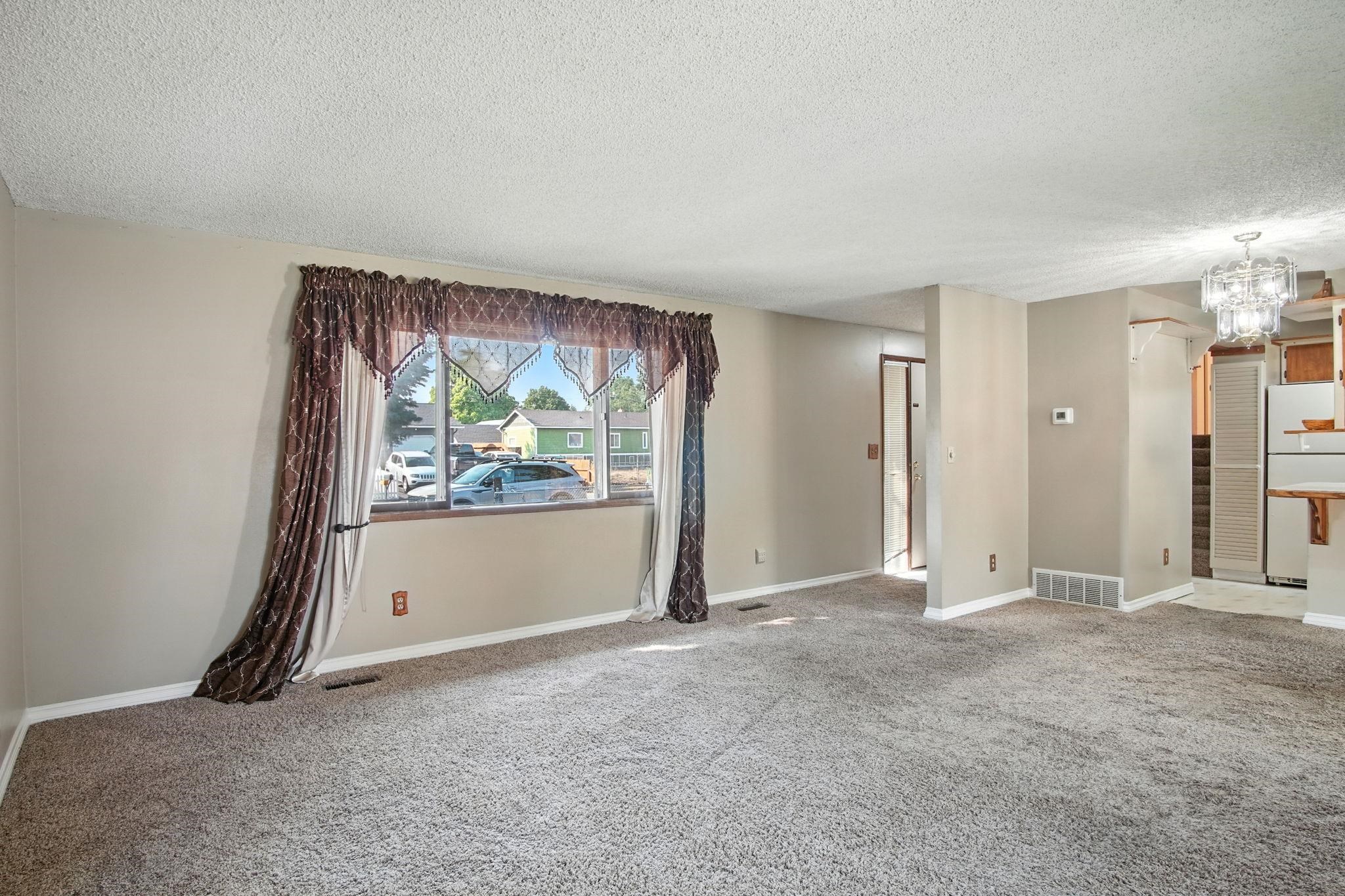 19025 East Riverside Avenue Spokane Valley, WA 99016 - Photo 3 of 28 Gallery Image 3