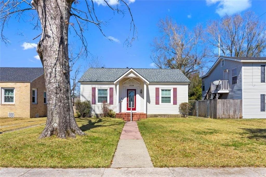 1319 11th Street Lake Charles, LA 70601 - Photo 2 of 19