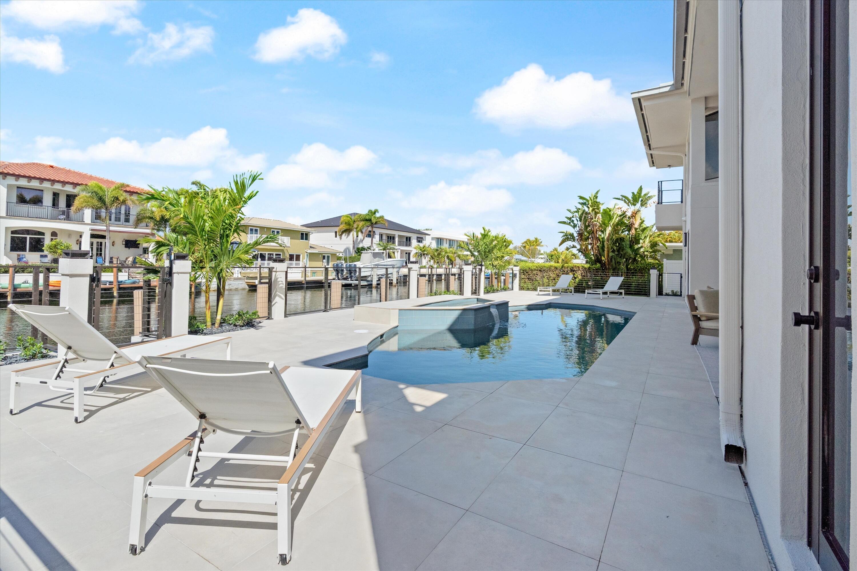 3721 Northeast 30th Avenue Lighthouse Point, FL 33064 - Photo 47 of 70 44-3721 NE 30th Ave LHP, FL-140
