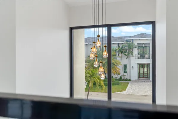 $4,900,000 | 3721 Northeast 30th Avenue, Lighthouse Point, FL 33064