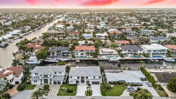 $4,900,000 | 3721 Northeast 30th Avenue, Lighthouse Point, FL 33064