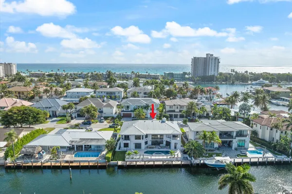 $4,900,000 | 3721 Northeast 30th Avenue, Lighthouse Point, FL 33064