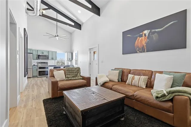 $987,000 | 17115 East 215th Street, Peculiar, MO 64078