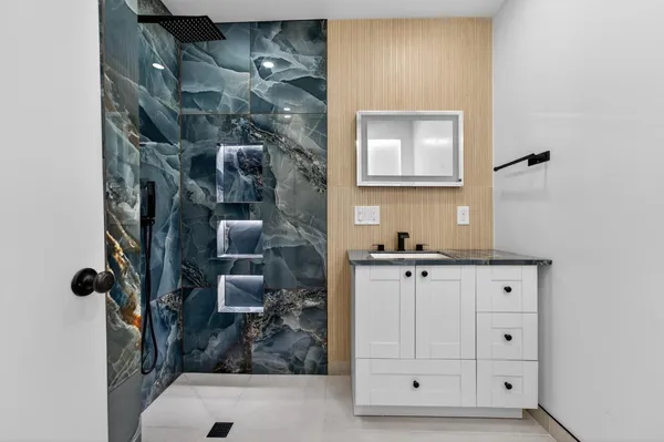 $505,000 | 525 Lindsay Avenue, Sacramento, CA 95838