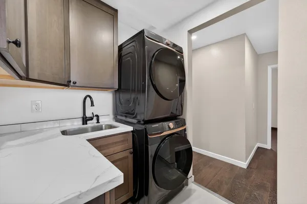 $505,000 | 525 Lindsay Avenue, Sacramento, CA 95838