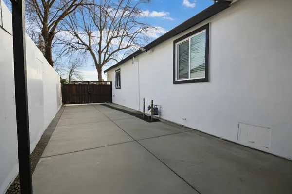 $505,000 | 525 Lindsay Avenue, Sacramento, CA 95838