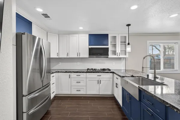 $505,000 | 525 Lindsay Avenue, Sacramento, CA 95838