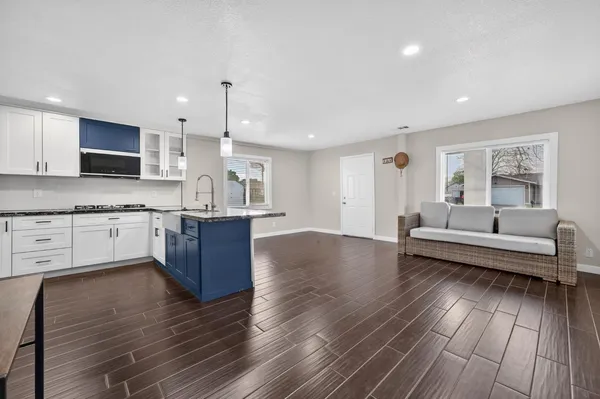 $505,000 | 525 Lindsay Avenue, Sacramento, CA 95838