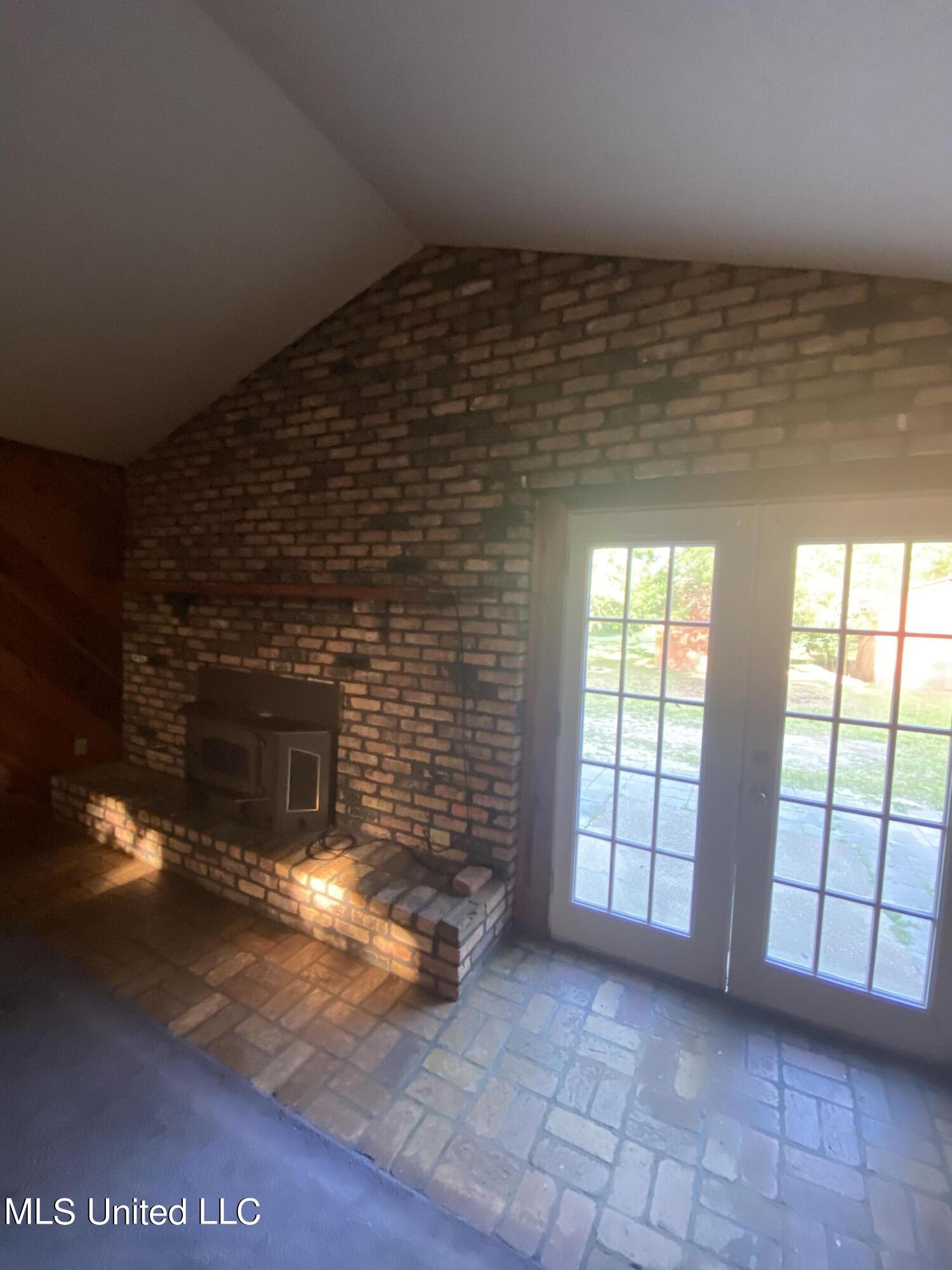 14016 Timber Ridge Drive Moss Point, MS 39562 - Photo 13 of 26 5AE4C6D0-EC44-4DDF-8562-1FA411506ECE