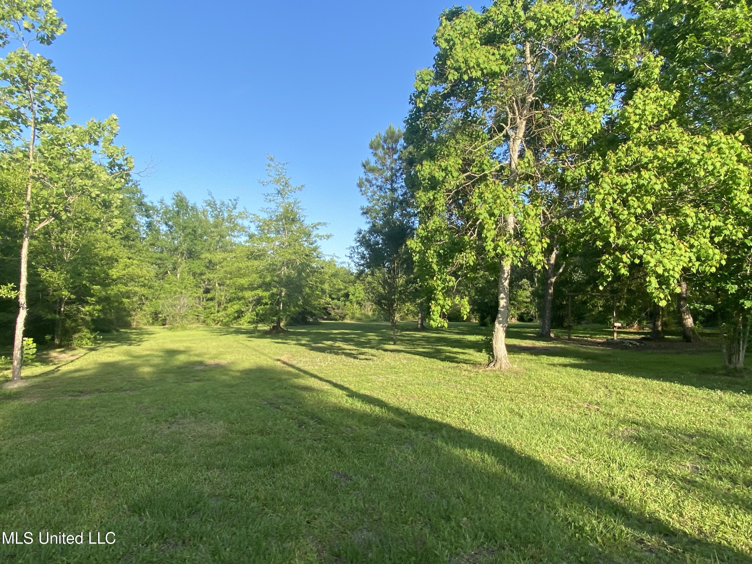 14016 Timber Ridge Drive Moss Point, MS 39562 - Photo 5 of 26 IMG-3546