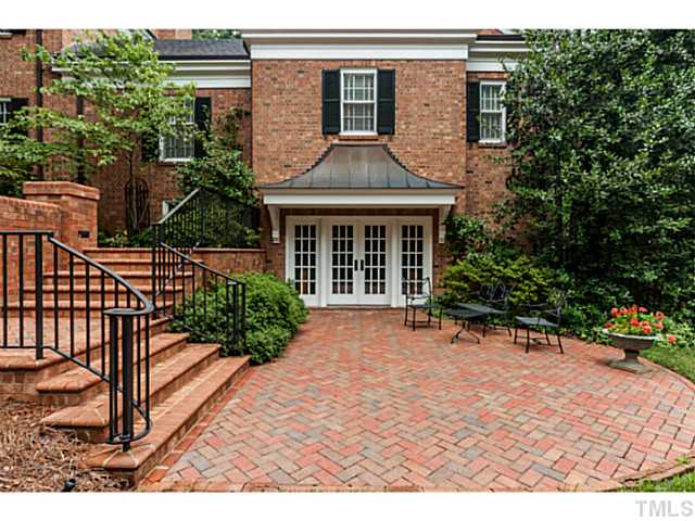 1724 Canterbury Road Raleigh, NC 27608 - Photo 22 of 25