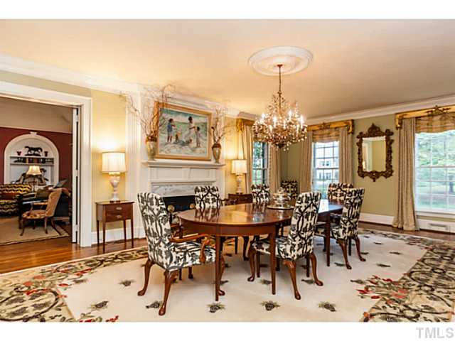 1724 Canterbury Road Raleigh, NC 27608 - Photo 4 of 25