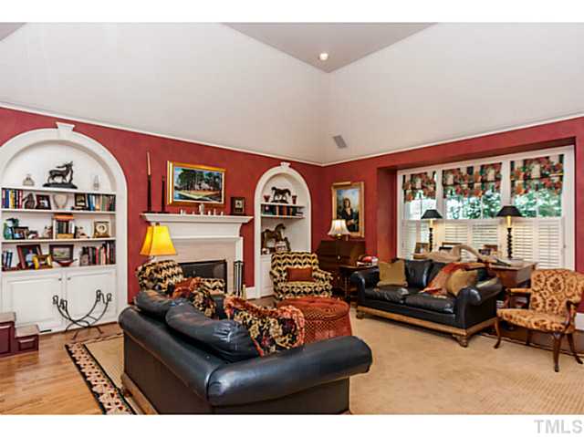 1724 Canterbury Road Raleigh, NC 27608 - Photo 5 of 25