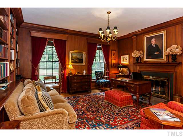 1724 Canterbury Road Raleigh, NC 27608 - Photo 9 of 25
