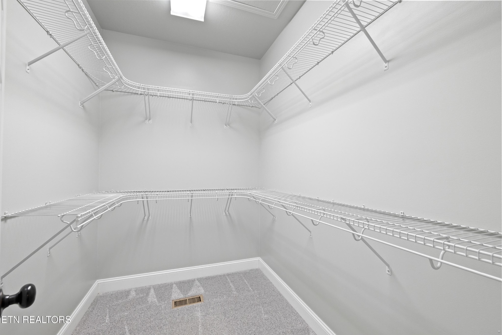 6101 Pembridge Road Knoxville, TN 37912 - Photo 17 of 29 a view of walk in closet