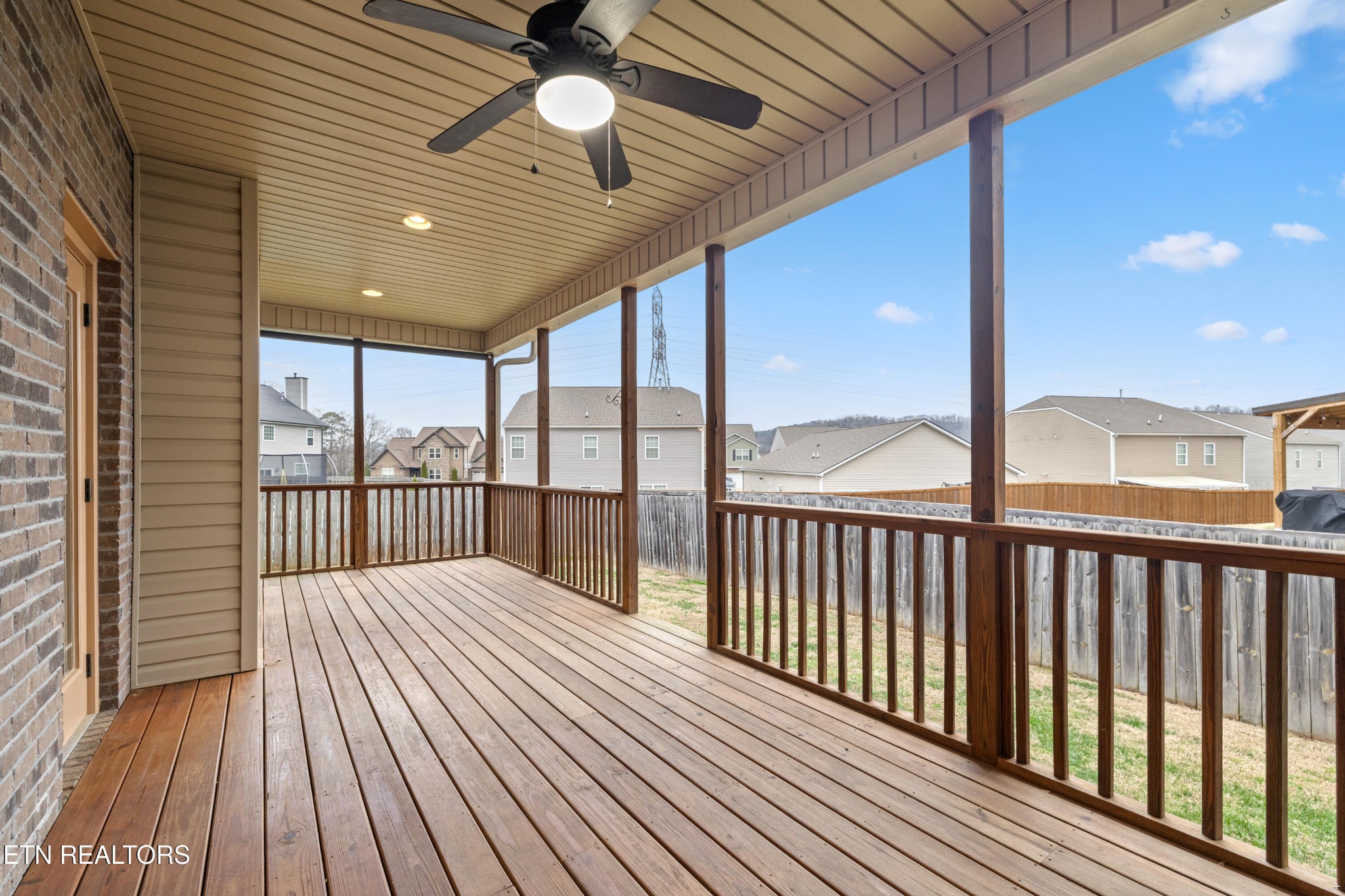 6101 Pembridge Road Knoxville, TN 37912 - Photo 25 of 29 a view of balcony with wooden floor