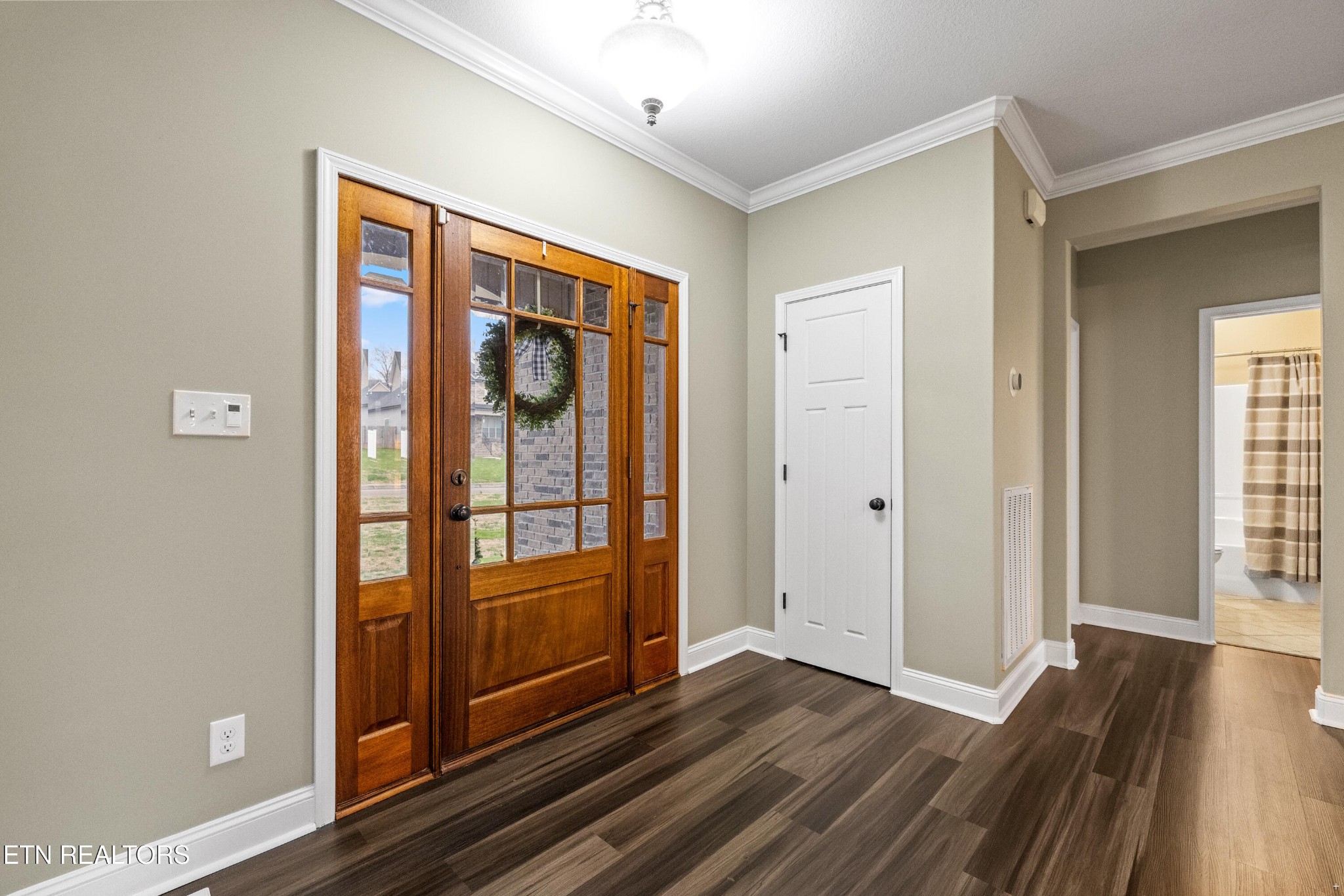 6101 Pembridge Road Knoxville, TN 37912 - Photo 4 of 29