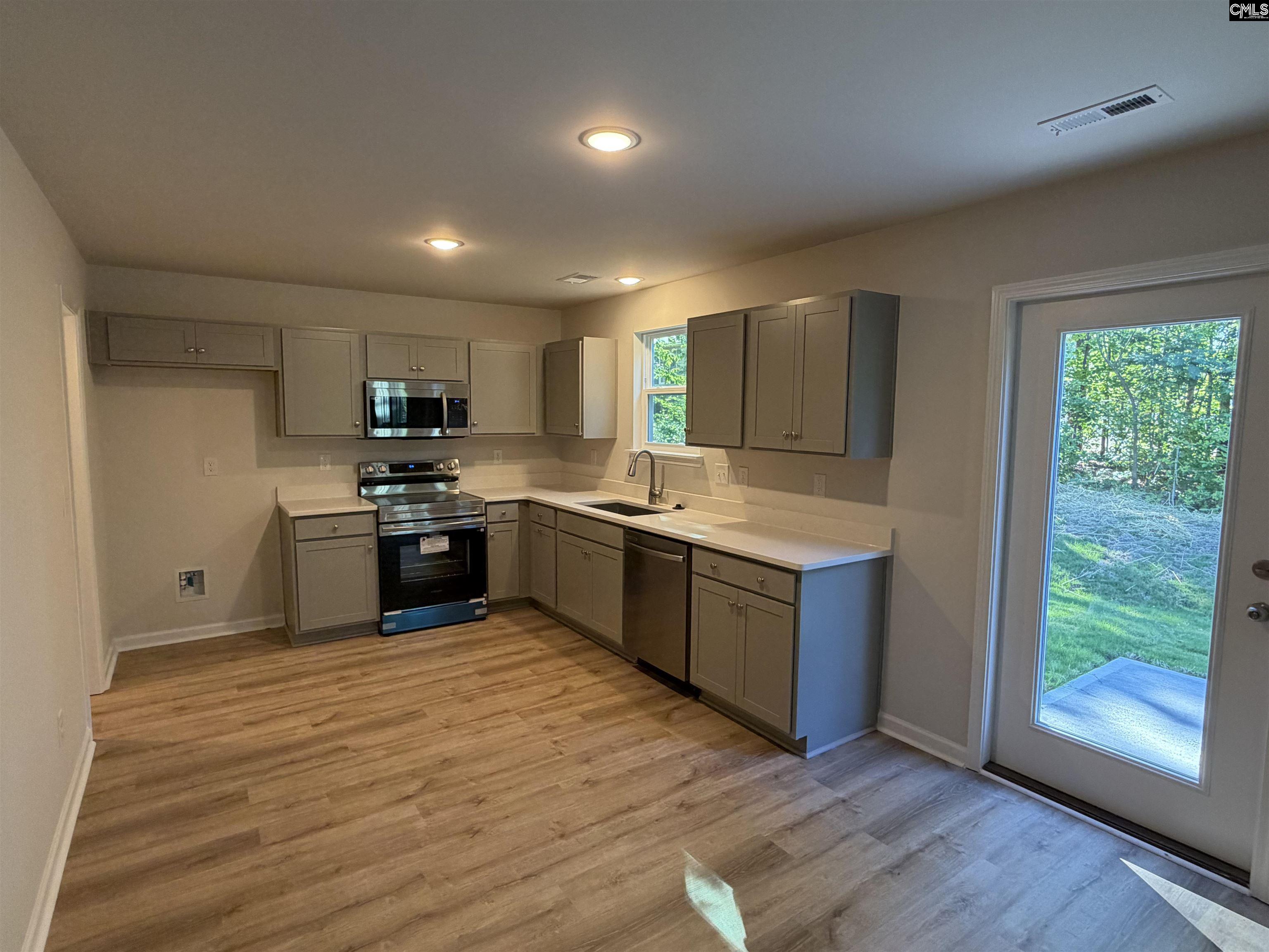 204 Rockcreek Road Columbia, SC 29203 - Photo 4 of 12